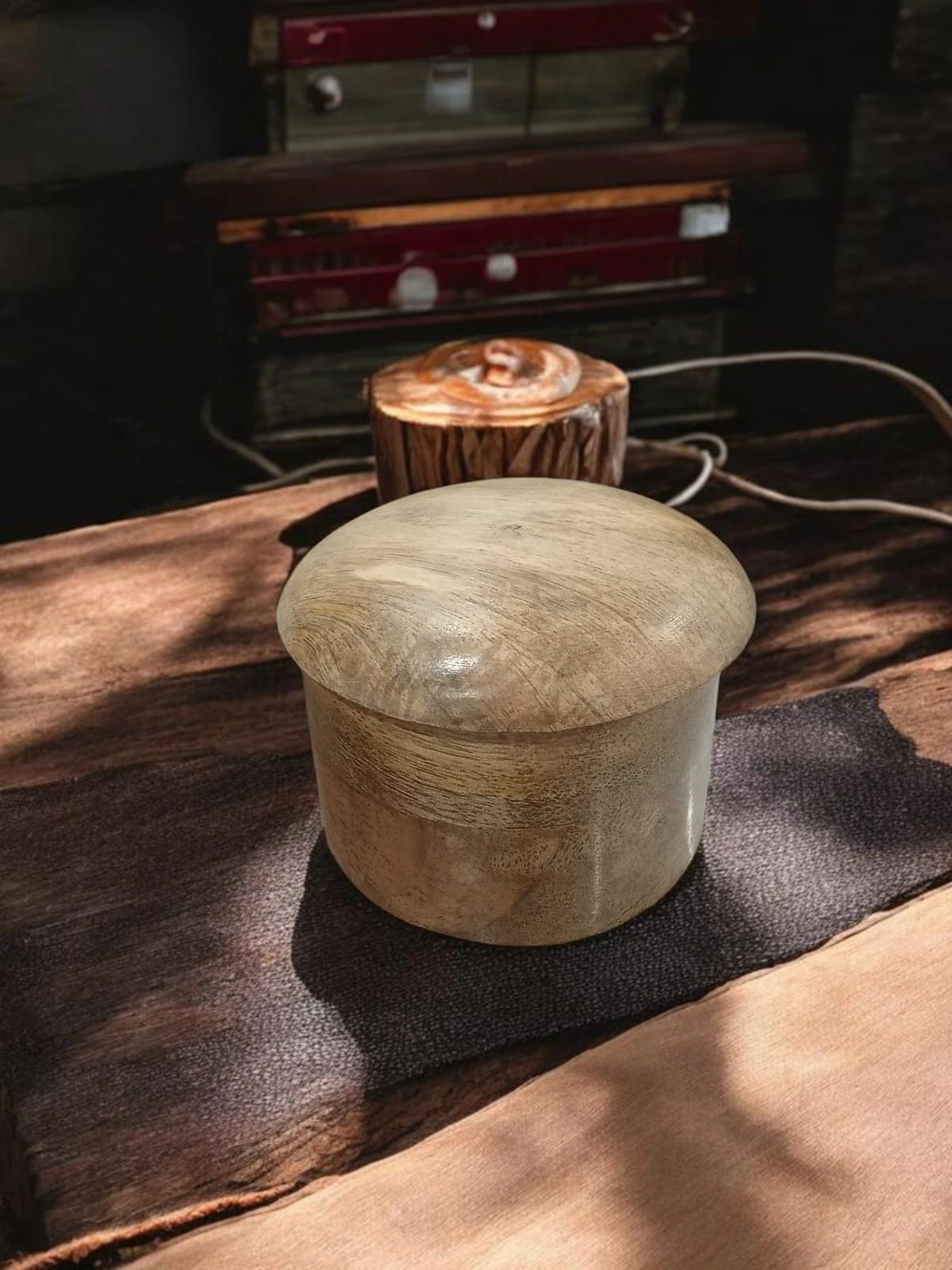 Circle Jar With Lid - Image 4