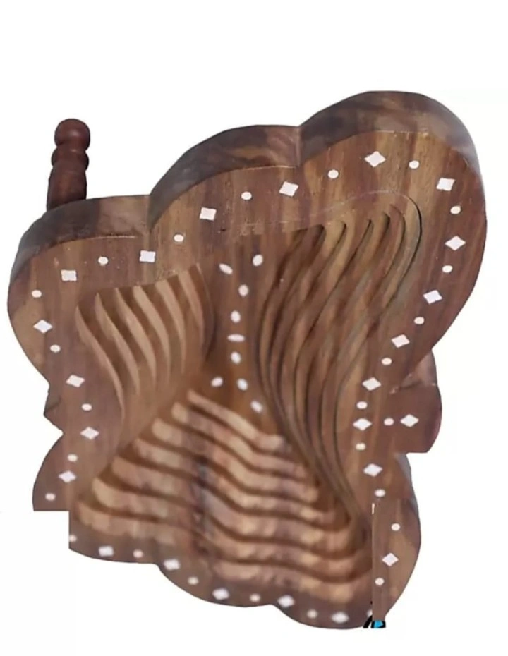 Tittle Shape Spring Basket - Image 2