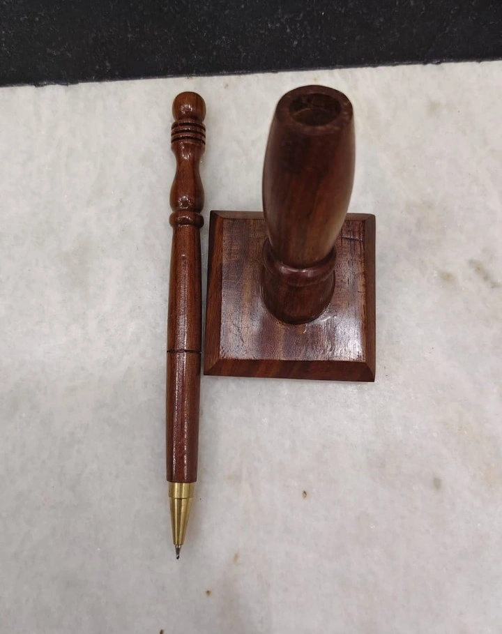 Pen Stand